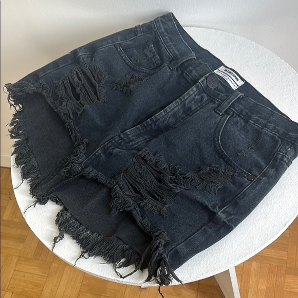 ONE X ONETEASPOON Distressed Black Denim Mini Skirt size 06 - Picture 9 of 11